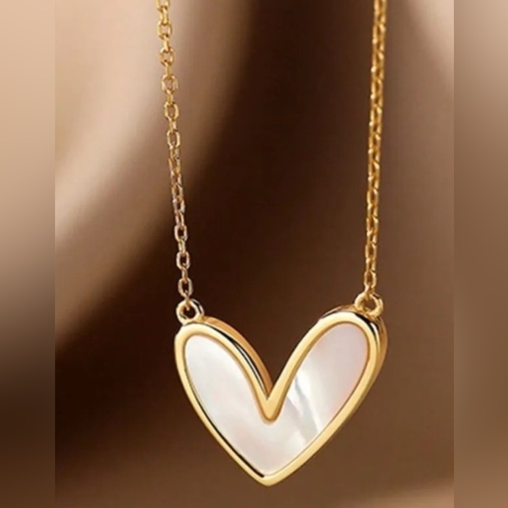💙Mother of Pearl Heart Necklace